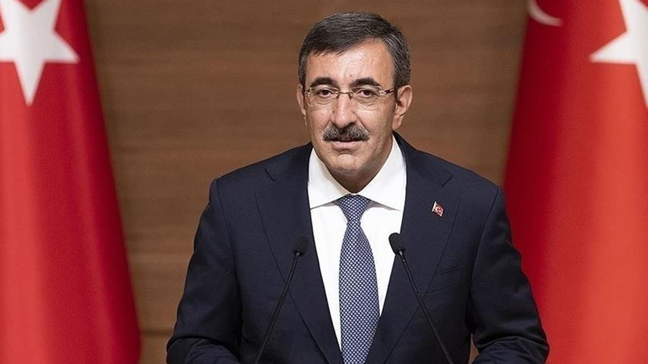 Cevdet Yılmaz'dan enflasyon mesajı: Dezenflasyon sürecini kararlılıkla sürdürüyoruz