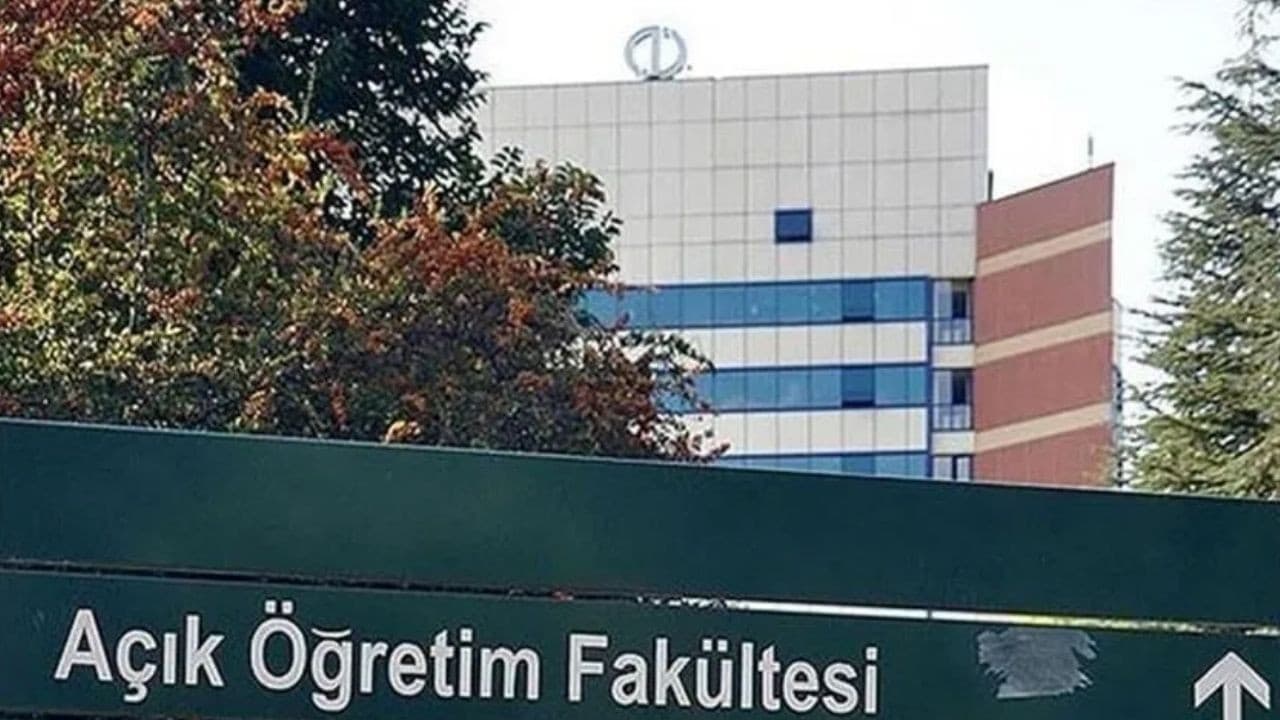 AÖF yaz okulu sınavı ve giriş belgesi tarihleri merak ediliyor