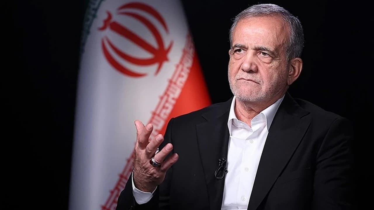Pezeşkiyan, Trump'ın İran liderlerine hakaretlerine yanıt verdi