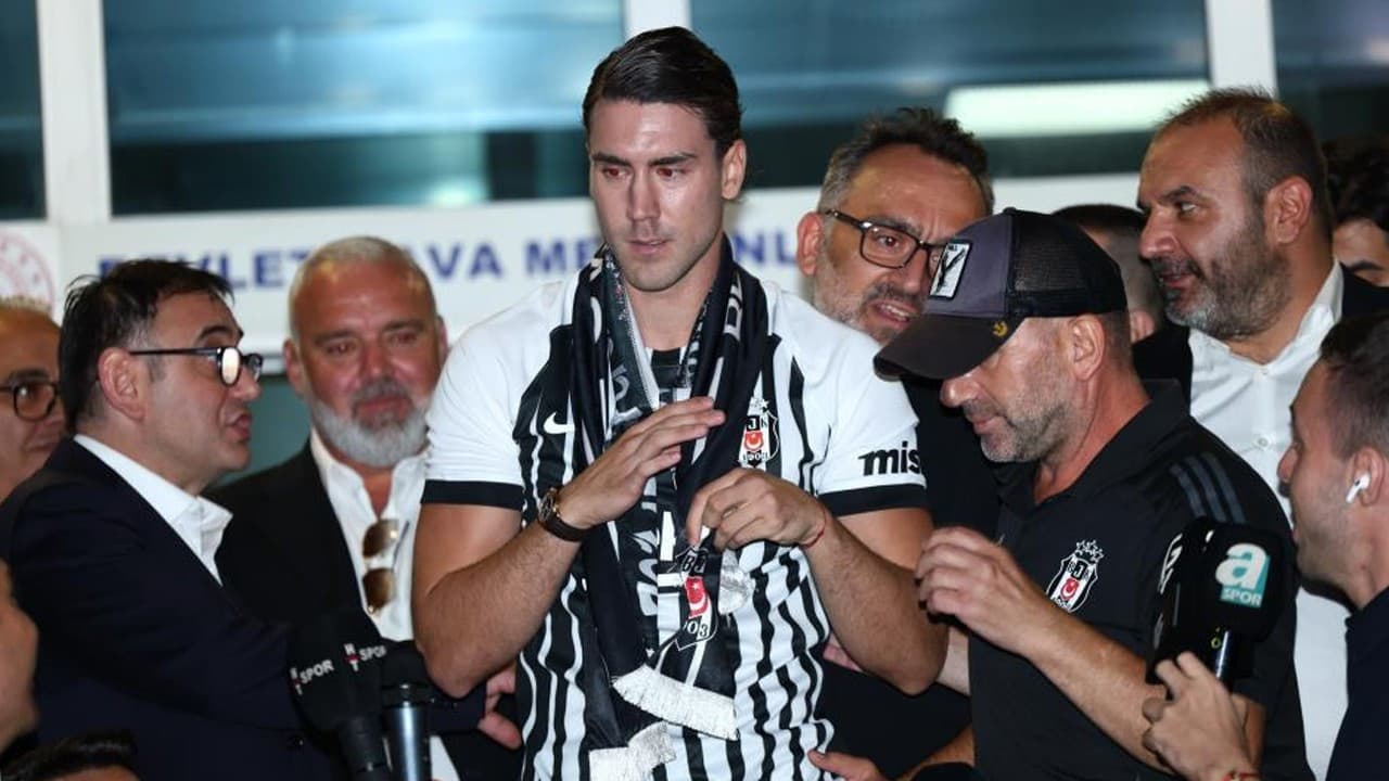 Beşiktaş, Dusan Vlahovic'i UEFA listesine dahil etti