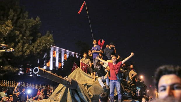 15 Temmuz 2016: Türkiye'de darbe girişiminin 10. yılı