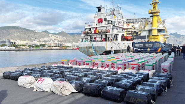 İspanya polisinden rekor operasyon... Gemide 10 ton kokain ele geçirildi