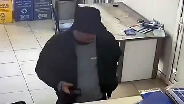 Kargo şubesinde şeytani planla dolandırıcılık! Tanıdığa kargolatıp tuzağa düşürdüler