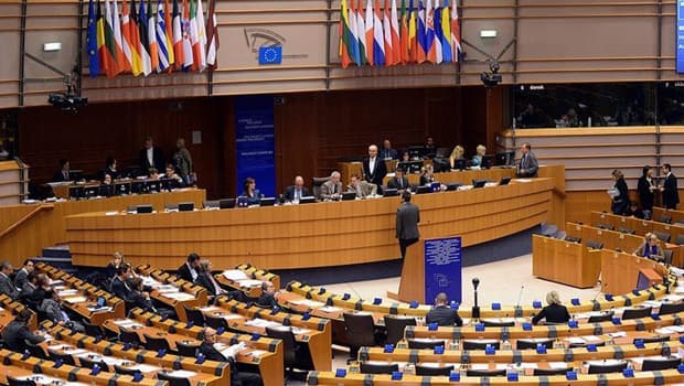 Trump'ın ek vergi getirdiği Avrupa ülkelerinden ABD'ye uyarı