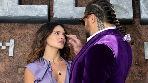 Karısı yaşlanınca boşanıp ona benzeyen genç sevgili buldu: Ağzından çıkan sözler hep aynı: Hayatımın aşkısın!