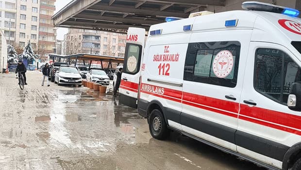 Evinde rahatsızlanan 3,5 aylık bebek hayatını kaybetti
