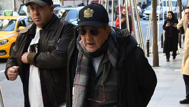 Ali Poyrazoğlu: Bir yere yetişeceğim saygı duyun lütfen