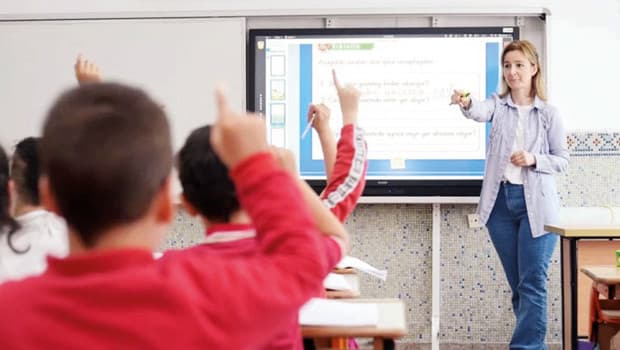 Yabancı öğretmene Türkçe şartı