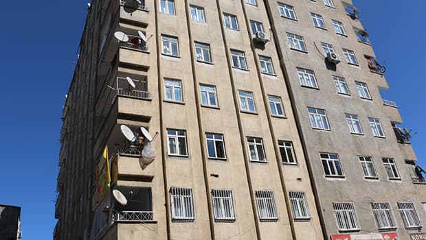 8 katlı binada 'ses' paniği! Evlerini terk etmişlerdi: İnceleme tamamlandı, bina açıldı