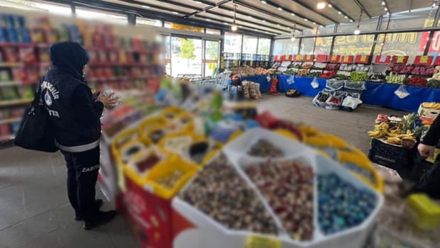 Diyarbakır'da yaklaşık 2 ton bozuk gıda ürüne el konuldu