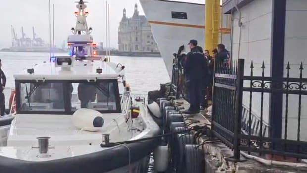 Kadıköy'de denizde erkek cesedi bulundu! Kimliği belirlendi