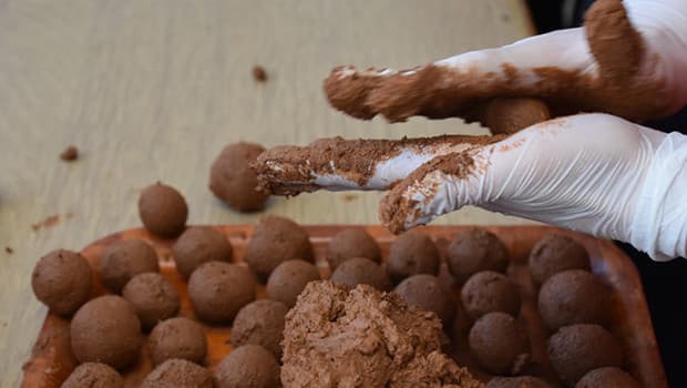 Trabzon'daki lisede alkışlanacak proje: Top şeklinde hazırlanıp doğaya bırakılıyor