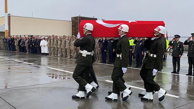 Şehit askerin naaşı, törenle memleketi Konya'ya uğurlandı