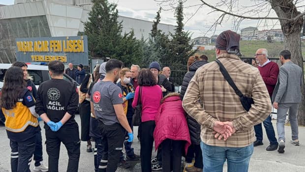 Fen lisesinin laboratuvarında korkutan patlama: 4 öğrenci yaralandı