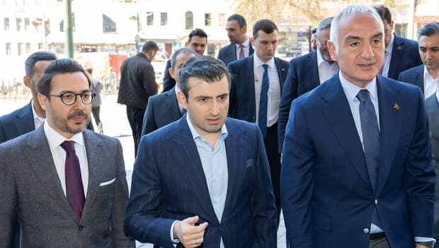 KÜME, Karaköy Palas’ta 'Mümkün' temasıyla ArtıKÜME 2025 ve ODAK sergilerini tanıttı