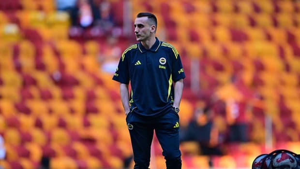 Galatasaray taraftarından Kerem Aktürkoğlu'na büyük tepki: Göndermeli şarkı!