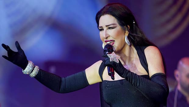 Nükhet Duru hem coştu hem coşturdu