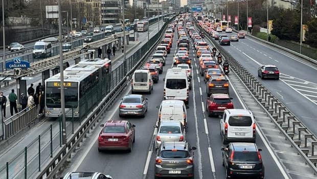 İstanbul'da bugün bazı yollar trafiğe kapatılacak