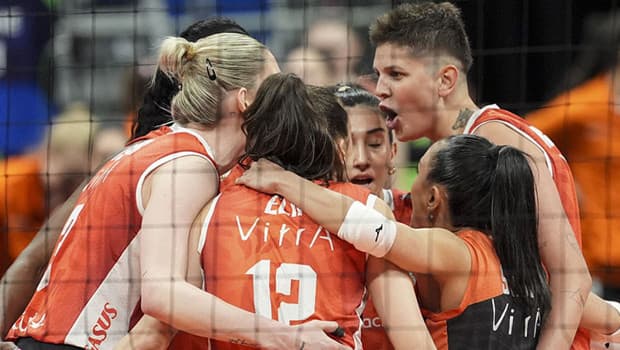 CEV Şampiyonlar Ligi'nde Türk finali: Eczacıbaşı Dynavit & Vakıfbank!