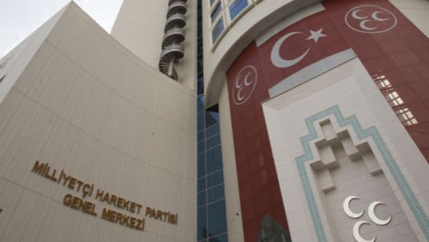 MHP Isparta il teşkilatı ve 13 ilçe teşkilatı kapatıldı