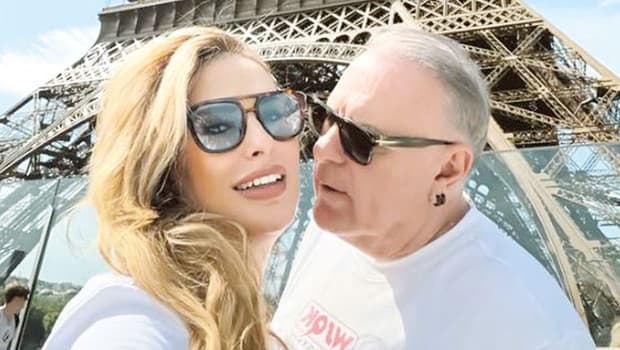 Burak Sergen ve Gizem Sergen Paris'te ikinci evlilik yıldönümlerini kutladı