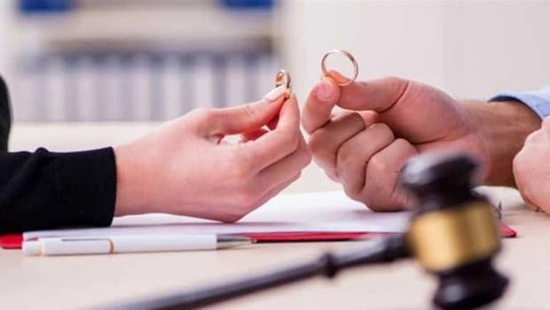 Yargıtay, aşırı cimriliği boşanma ve tazminat nedeni saydı