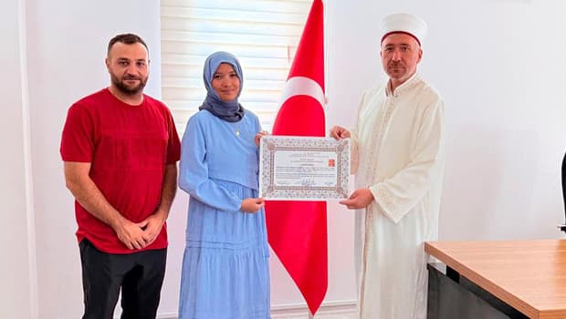 Japon Yuka Yamasita, Mardin'de Müslüman olup evlendi