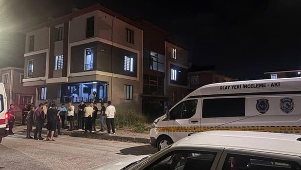 Erzincan'da eski eşini ve bir arkadaşını pompalı tüfekle öldürdü