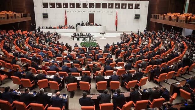 Öğrenci affı TBMM'de kabul edildi