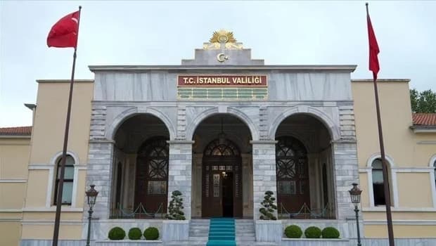 İstanbul, LGS şampiyonlarına burs ve altın ödülü verdi