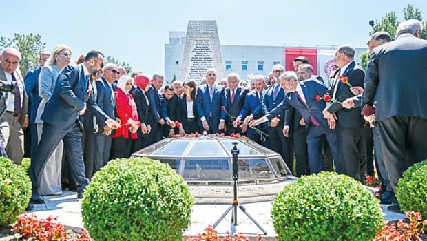 TBMM, 15 Temmuz darbe girişiminin 10. yılını anma etkinlikleriyle kutladı