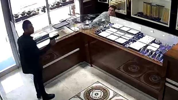 Kuyumcu cinayetinde altın satma bahanesiyle saldırı gerçekleşti