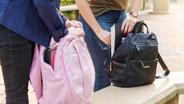 Okullarda güvenlik için çanta ve sıra aramaları yapılacak