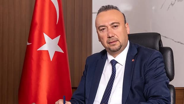 Uşak'ta eski başkanın şirketinde çalışan 17 kişiye operasyon düzenlendi