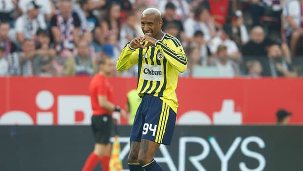 Anderson Talisca, duran toplarda fark yaratmaya devam ediyor