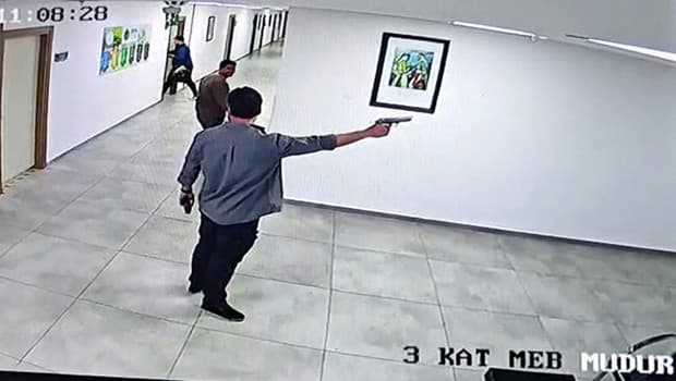Kaymakamlıkta silahlı saldırı yapan memurun cezası tebliğ edilemedi