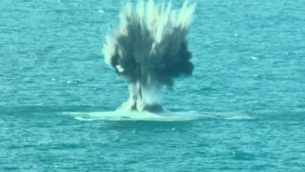Karaburun Sahili'nde İHA kontrollü şekilde imha edildi