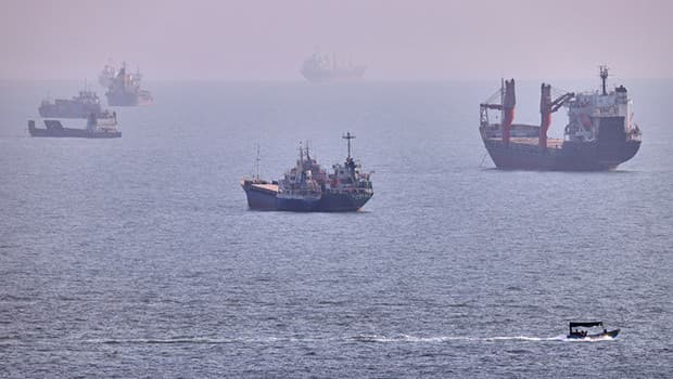 Hürmüz Boğazı'ndaki gemiler biyolojik tehlike oluşturabilir