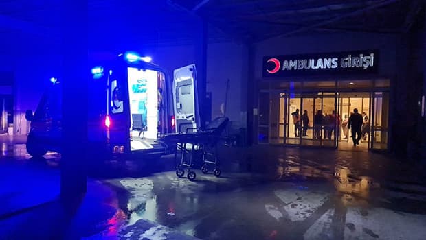 Aydın'da minibüs tarlaya uçtu: 1 ölü, 2 yaralı