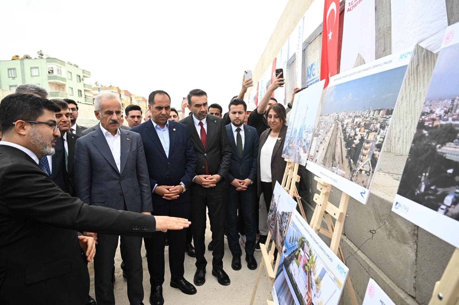 Bakan Uraloğlu: Hızlı Tren Projesi'nin Mersin-Adana arasını önümüzdeki sene hizmete açacağız