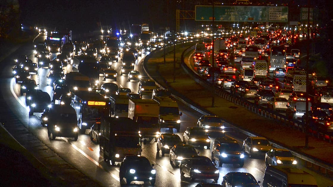 İstanbul'da 15 dakikalık yol 2,5 saate uzadı, derz çalışması tarihi belirlendi