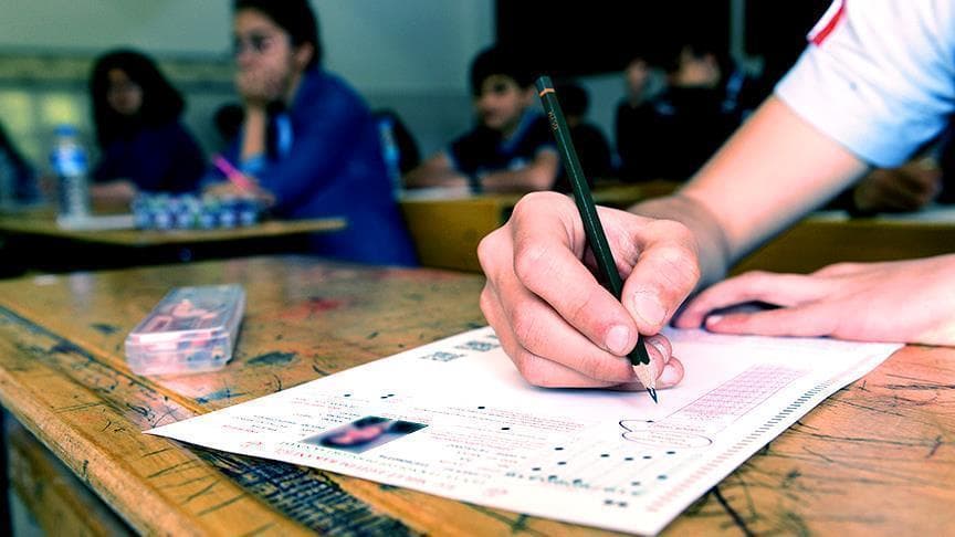 YKS'de yapay zekayla kopya çeken öğrenci tutuklandı