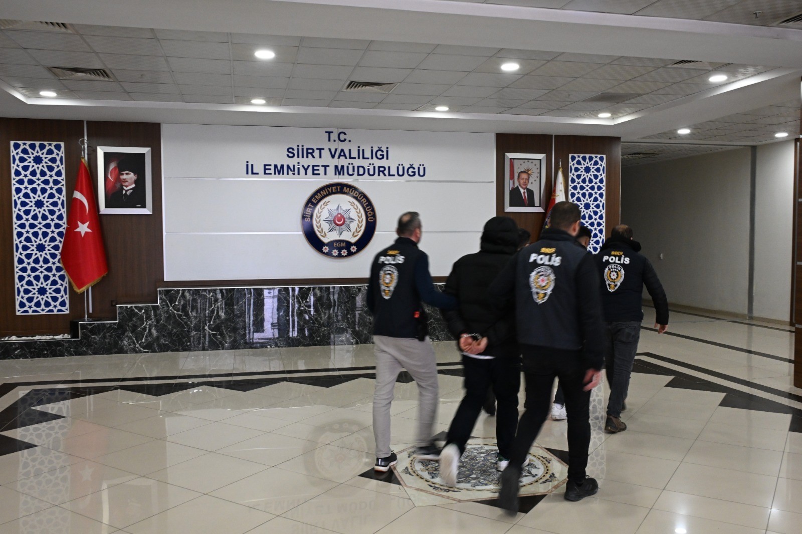 Sahte araç satım ilanıyla 1 milyon TL'lik vurgun