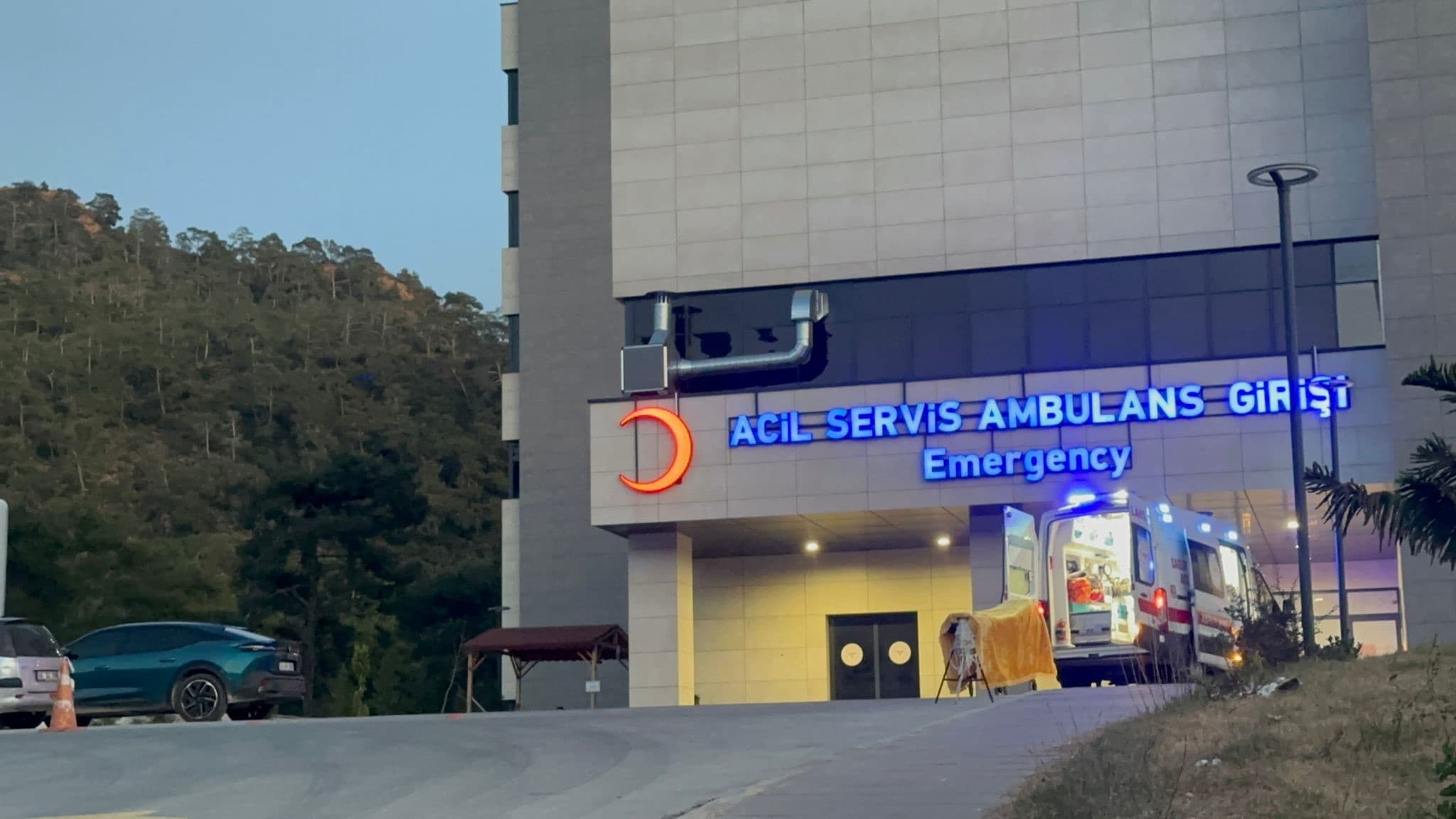 Gökova açıklarında tekne battı. 1 ölü, 1'i ağır 4 yaralı