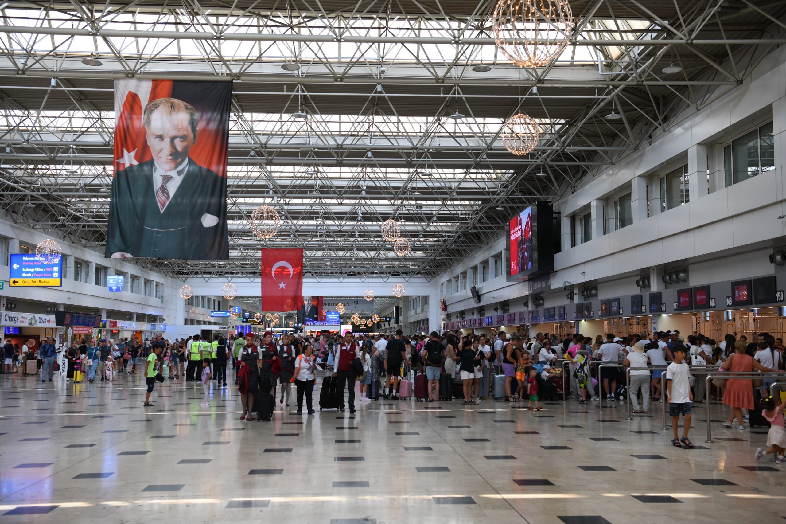 Bayramda 867 ek uçak seferi