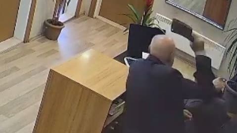 Ordu'da dehşet. Belediye personeline satırla saldırdı