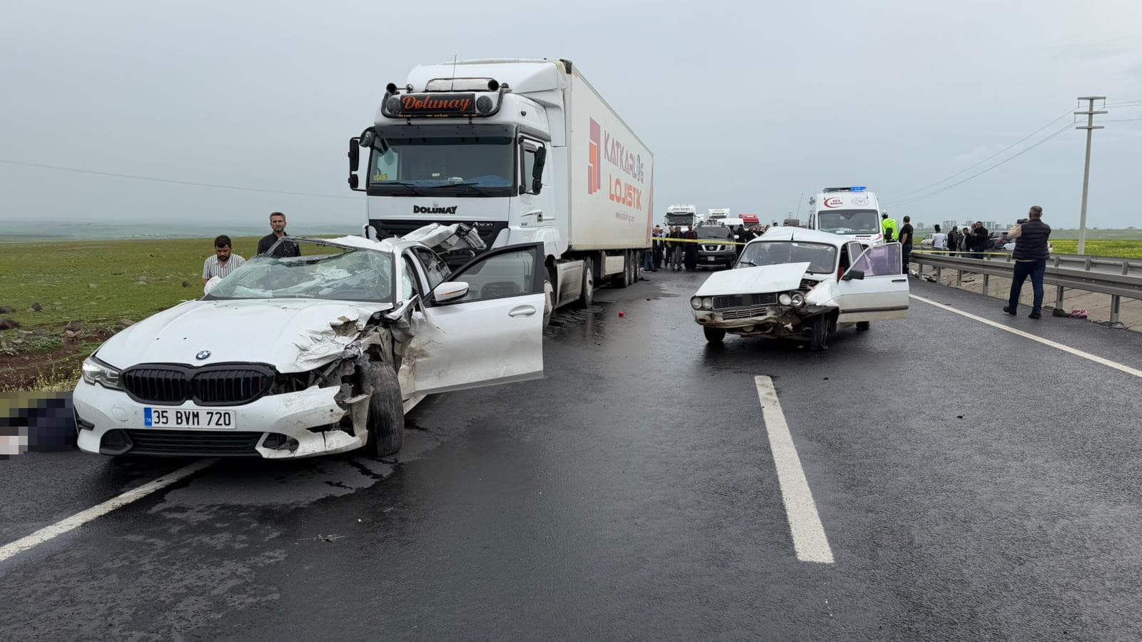 Siverek’te zincirleme trafik kazası: 2 ölü, 2 yaralı