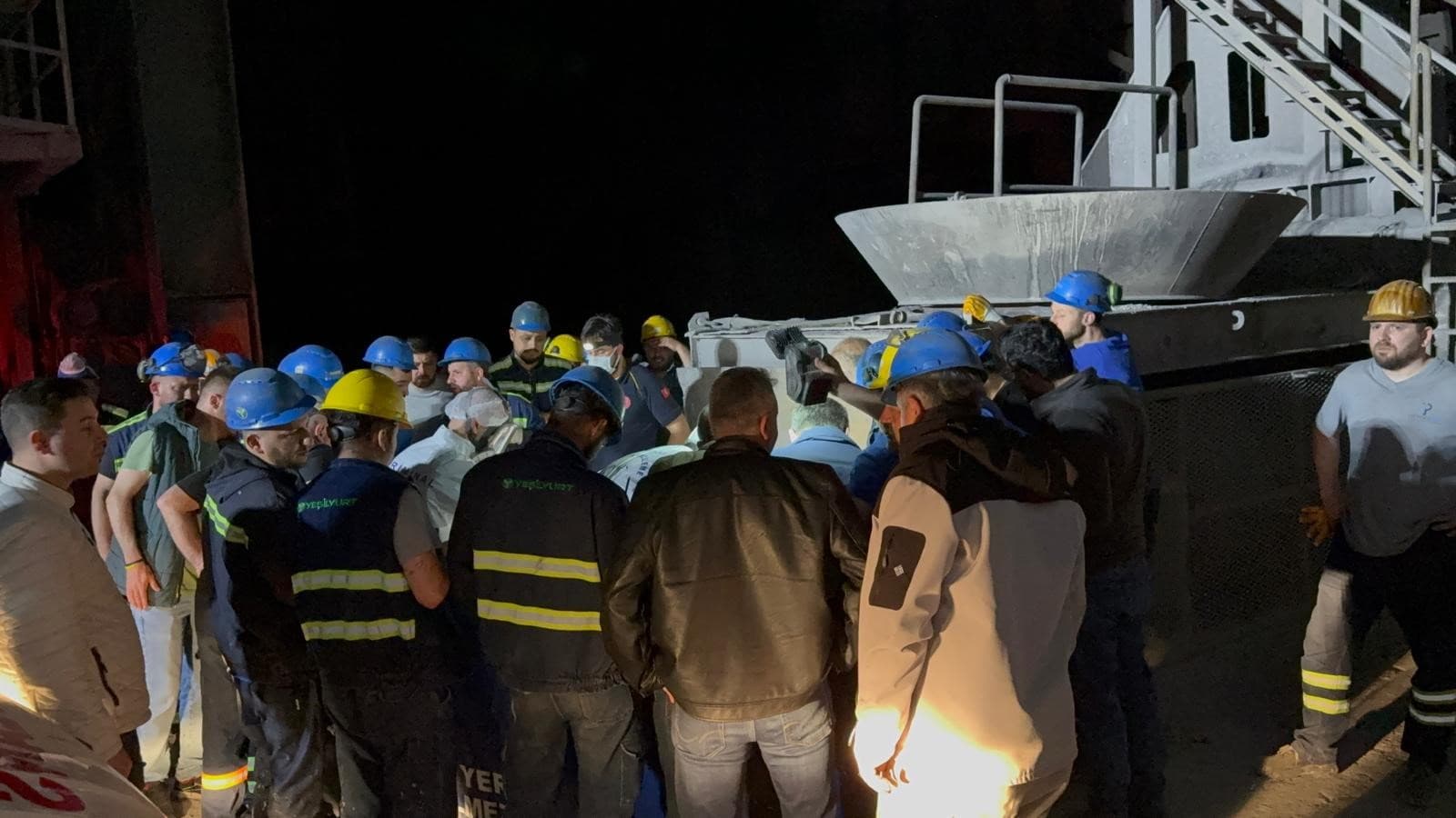 Samsun'da elektrik akımına kapılan 3 işçi yaşamını yitirdi