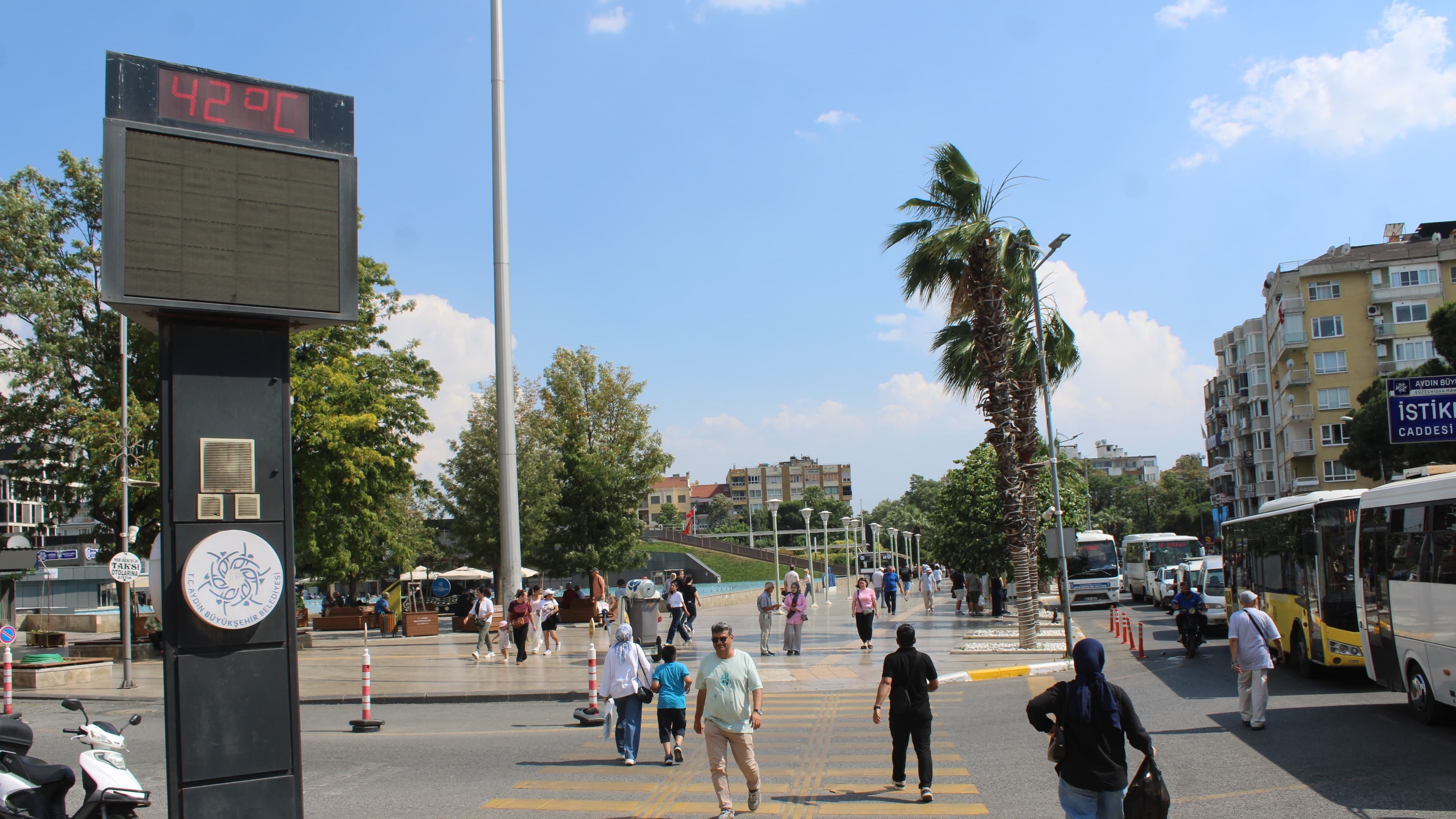 Aydın'da sıcaklık aniden 42 dereceye yükseldi