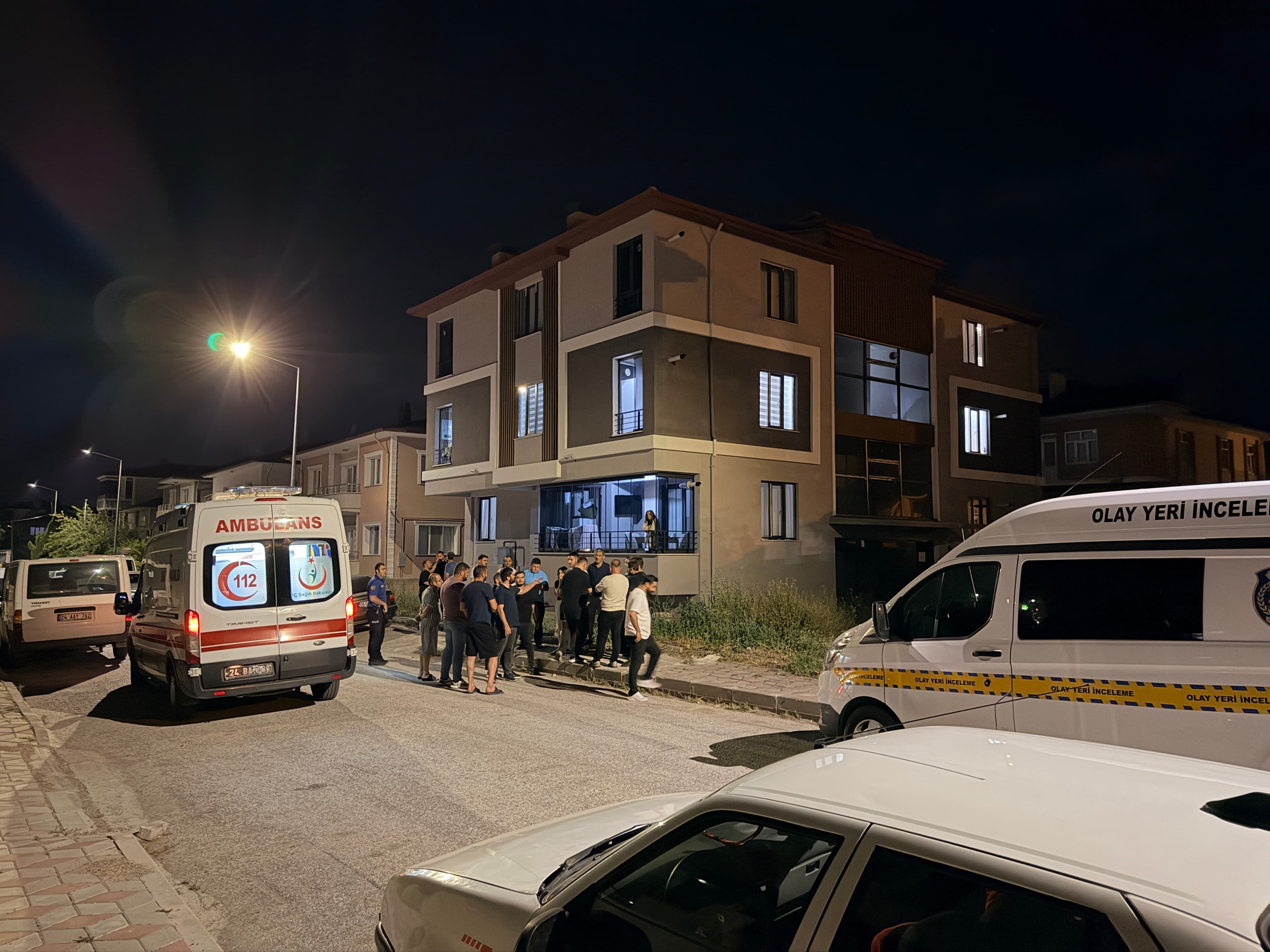 Erzincan'da eski eşini ve yanındaki kişiyi öldüren şahıs karakola teslim oldu